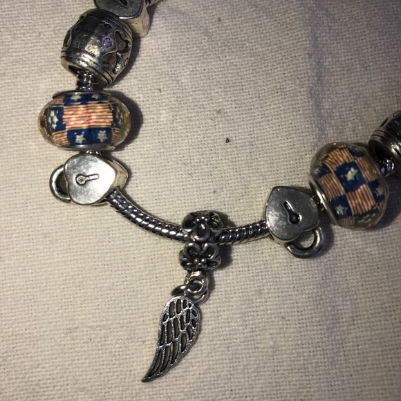 Jewelry - Charm bracelet